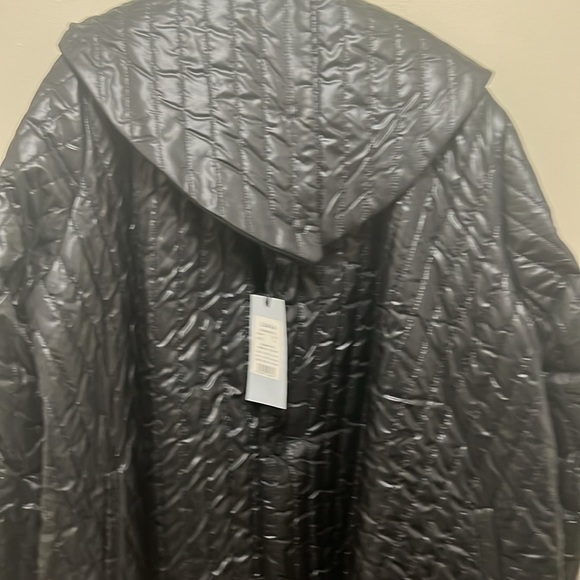 Luukaa short jacket with detachable hood - Picture 2 of 4